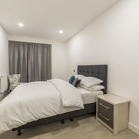 Canning Town Stratford Apartments Лондон Екстер'єр фото