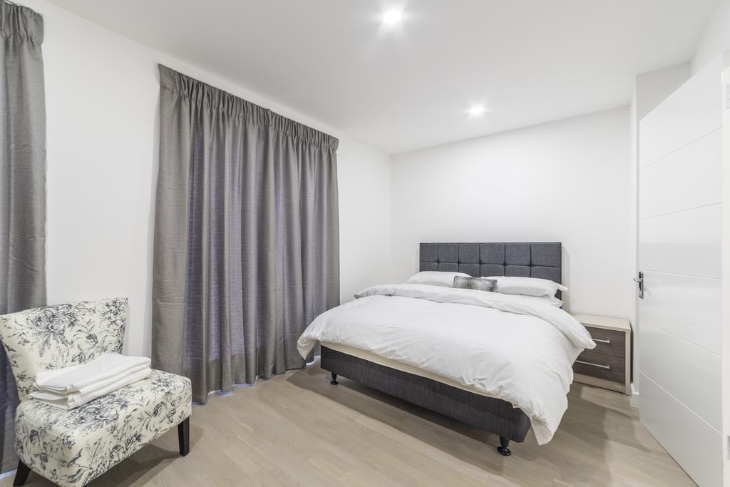 Canning Town Stratford Apartments Лондон Екстер'єр фото
